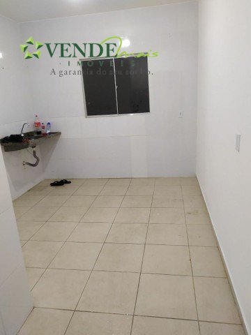 Casa à venda com 2 quartos, 90m² - Foto 4