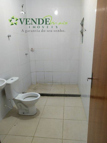 Casa à venda com 2 quartos, 90m² - Foto 6