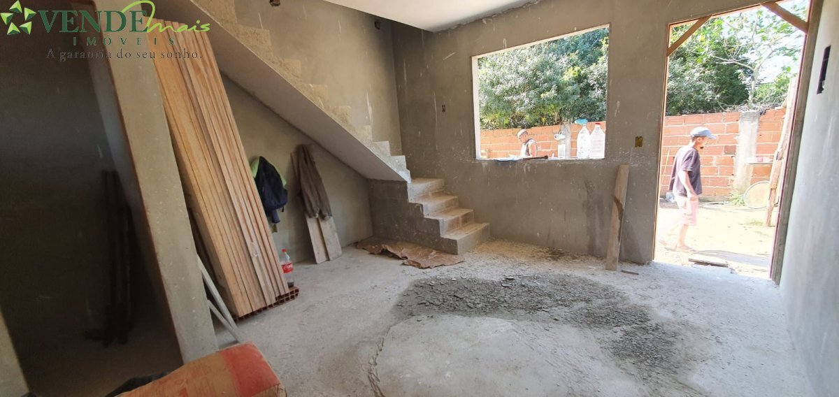 Casa à venda com 2 quartos, 60m² - Foto 8