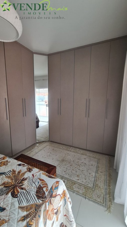 Casa à venda com 3 quartos, 200m² - Foto 10