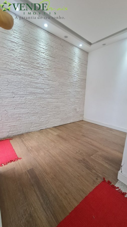 Casa à venda com 3 quartos, 200m² - Foto 9