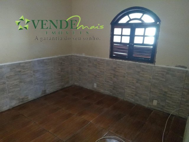 Casa à venda com 1 quarto, 64m² - Foto 4