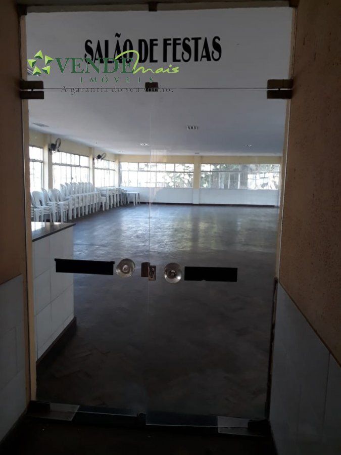 Apartamento à venda com 2 quartos, 60m² - Foto 15