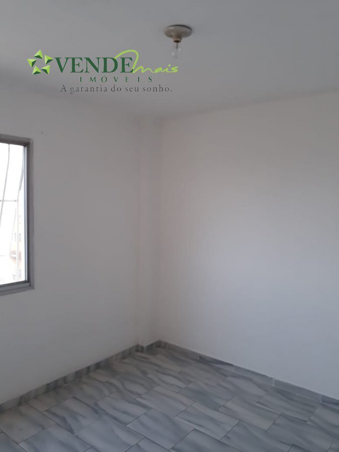 Apartamento à venda com 2 quartos, 60m² - Foto 2