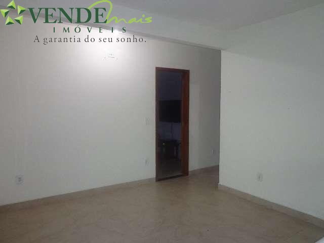 Casa à venda com 3 quartos, 230m² - Foto 18