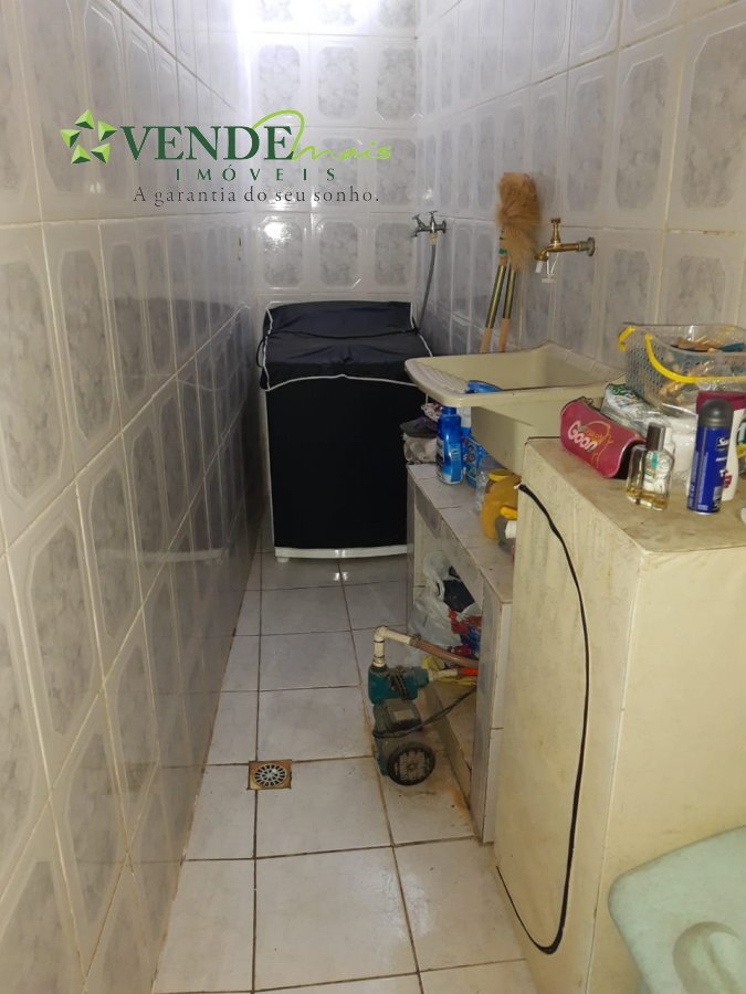 Casa à venda com 2 quartos, 50m² - Foto 8