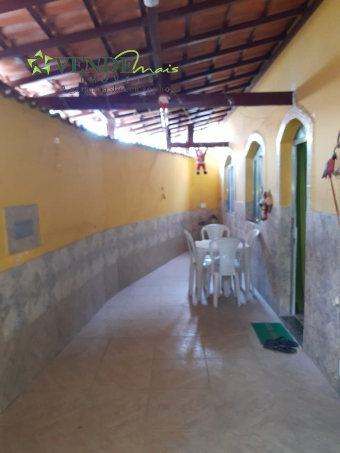 Casa à venda com 2 quartos, 50m² - Foto 2