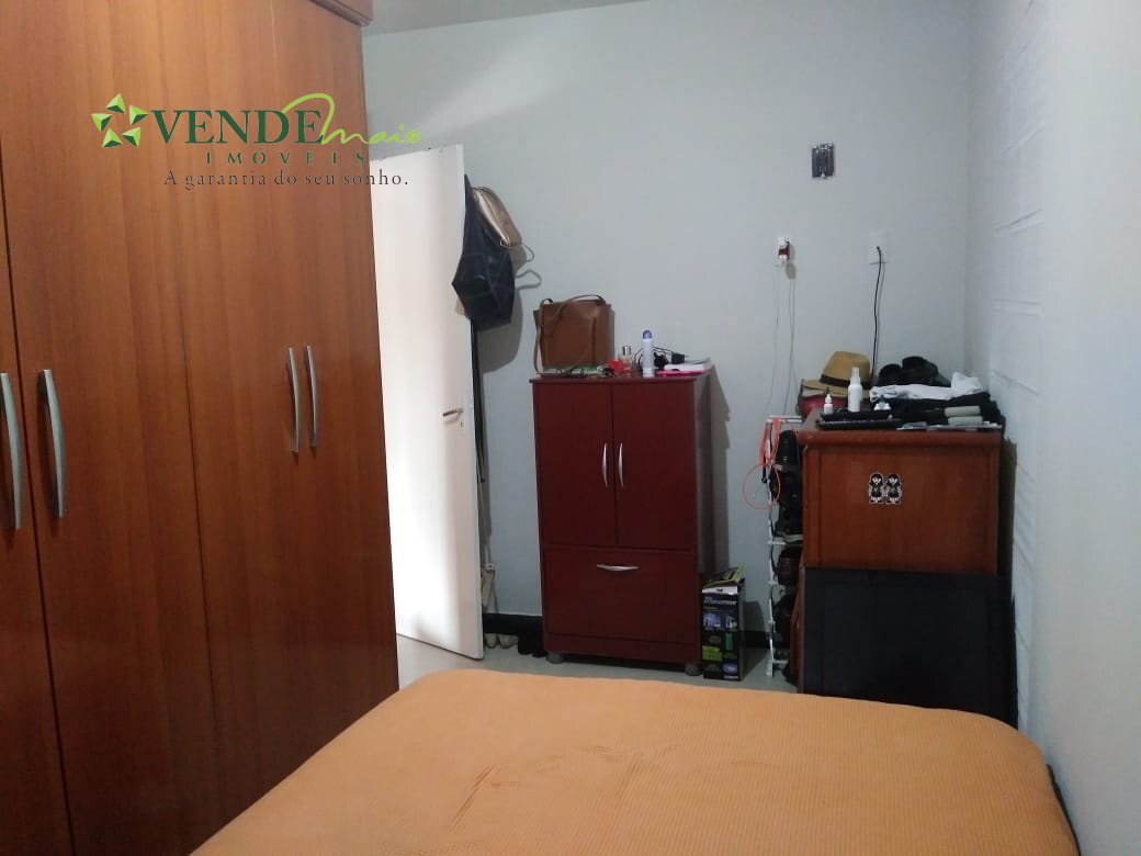 Casa à venda com 3 quartos, 80m² - Foto 10