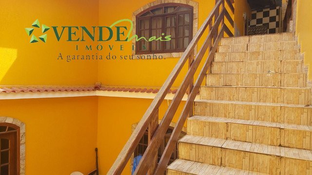 Casa à venda com 2 quartos, 70m² - Foto 2