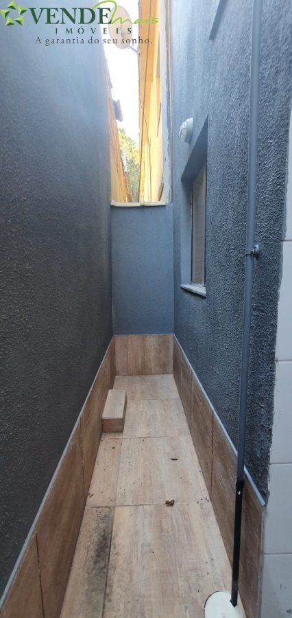 Casa à venda com 2 quartos, 65m² - Foto 7