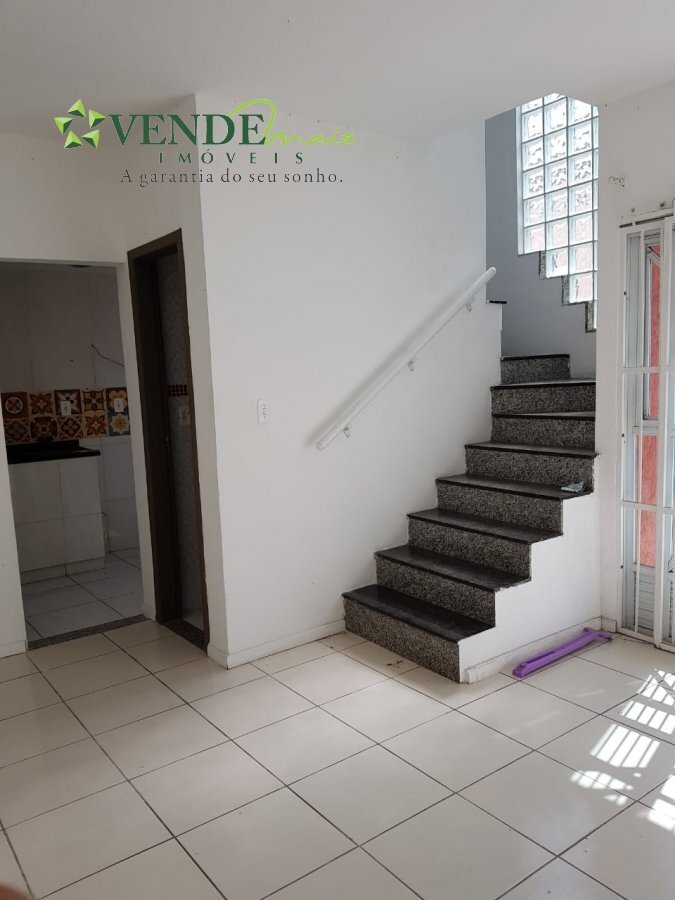 Casa à venda com 2 quartos, 60m² - Foto 7