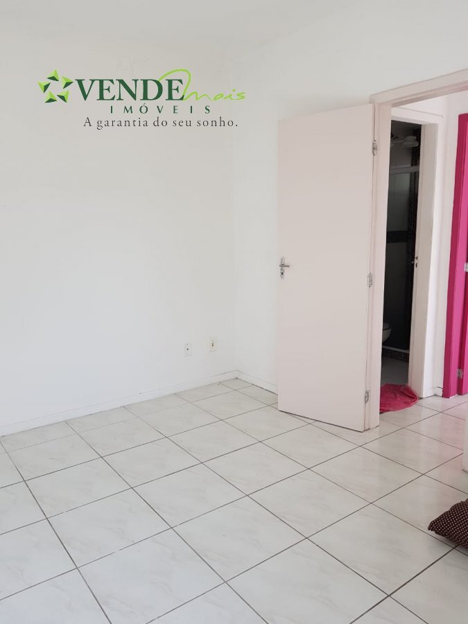 Casa à venda com 2 quartos, 60m² - Foto 14