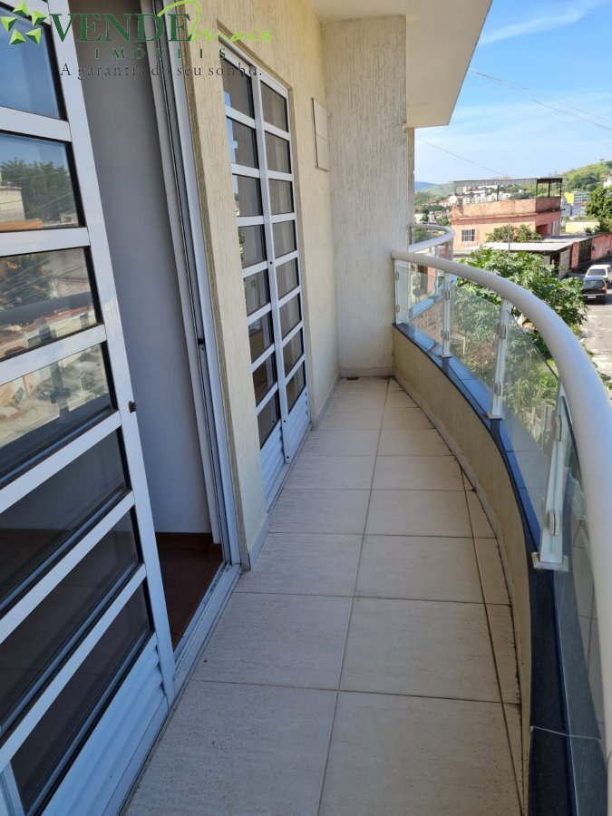 Apartamento à venda com 2 quartos, 80m² - Foto 3