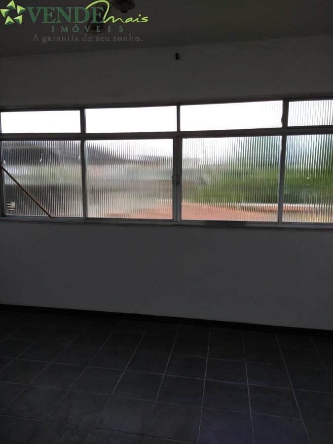 Casa à venda com 2 quartos, 155m² - Foto 13