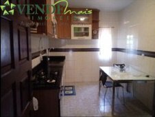 Casa à venda com 2 quartos, 155m² - Foto 2