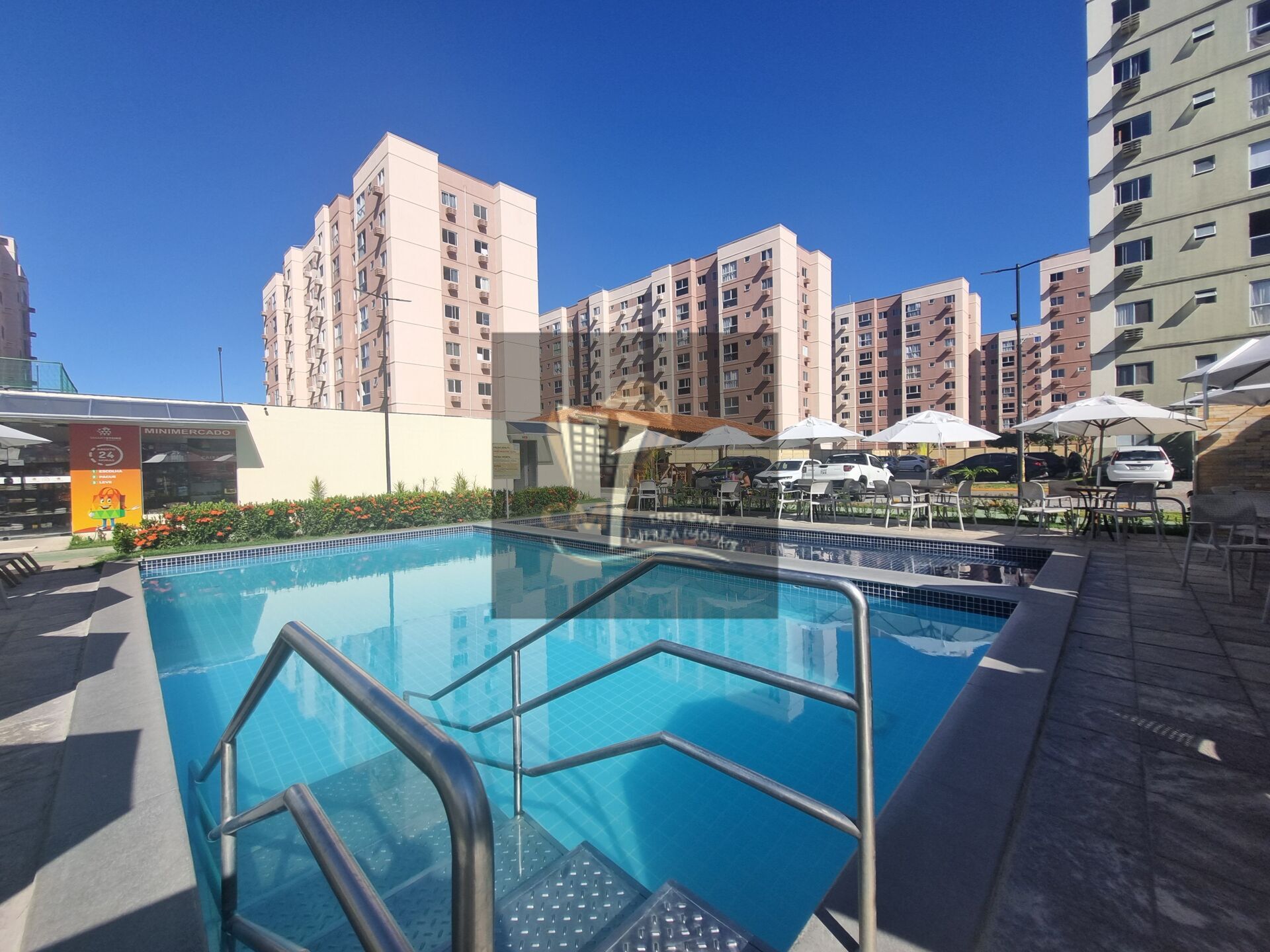 Apartamento para alugar com 2 quartos, 45m² - Foto 12