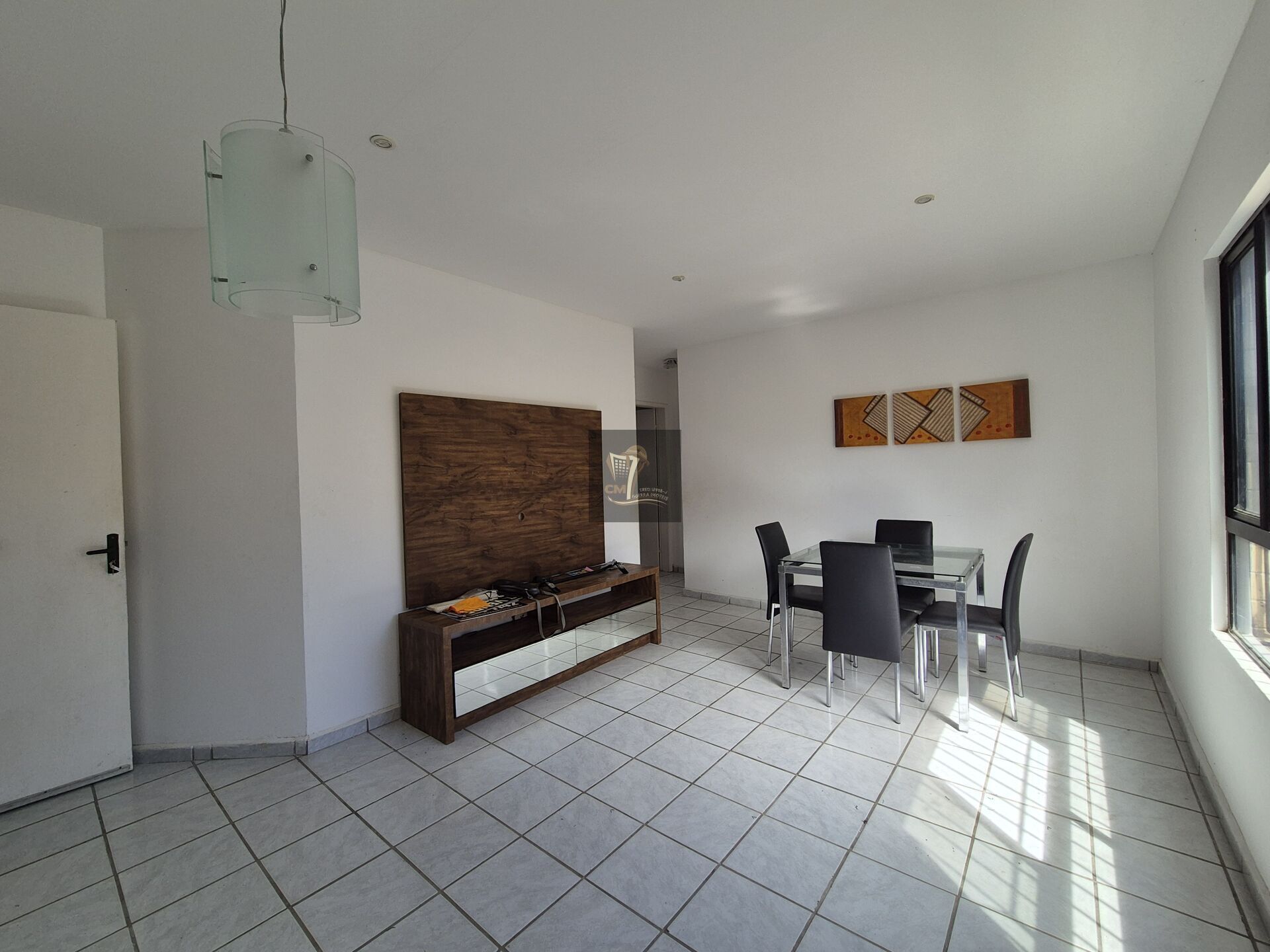 Apartamento à venda com 2 quartos, 65m² - Foto 2