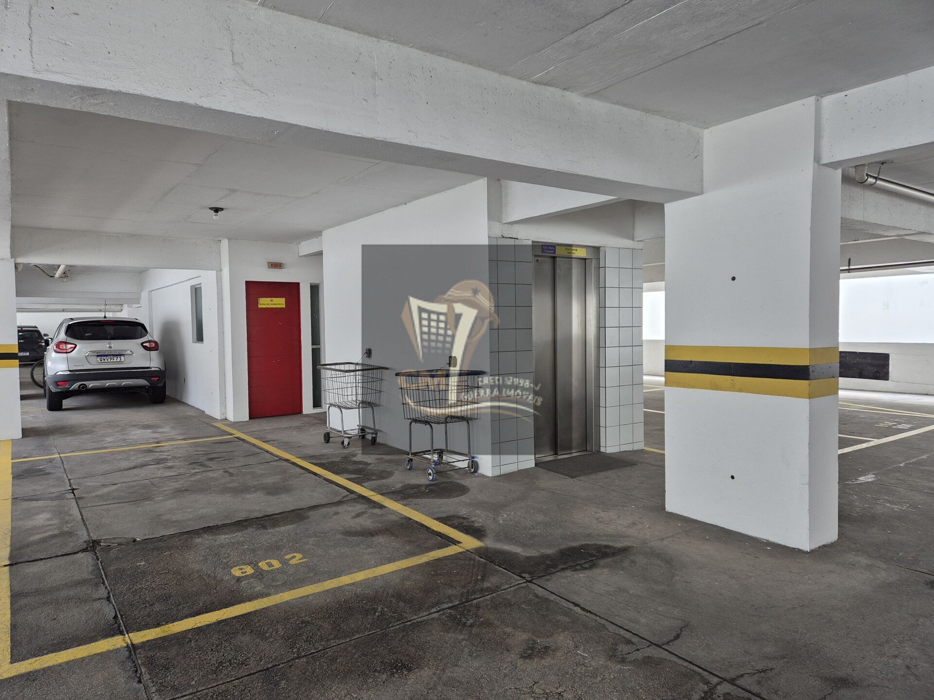 Apartamento à venda com 3 quartos, 140m² - Foto 28