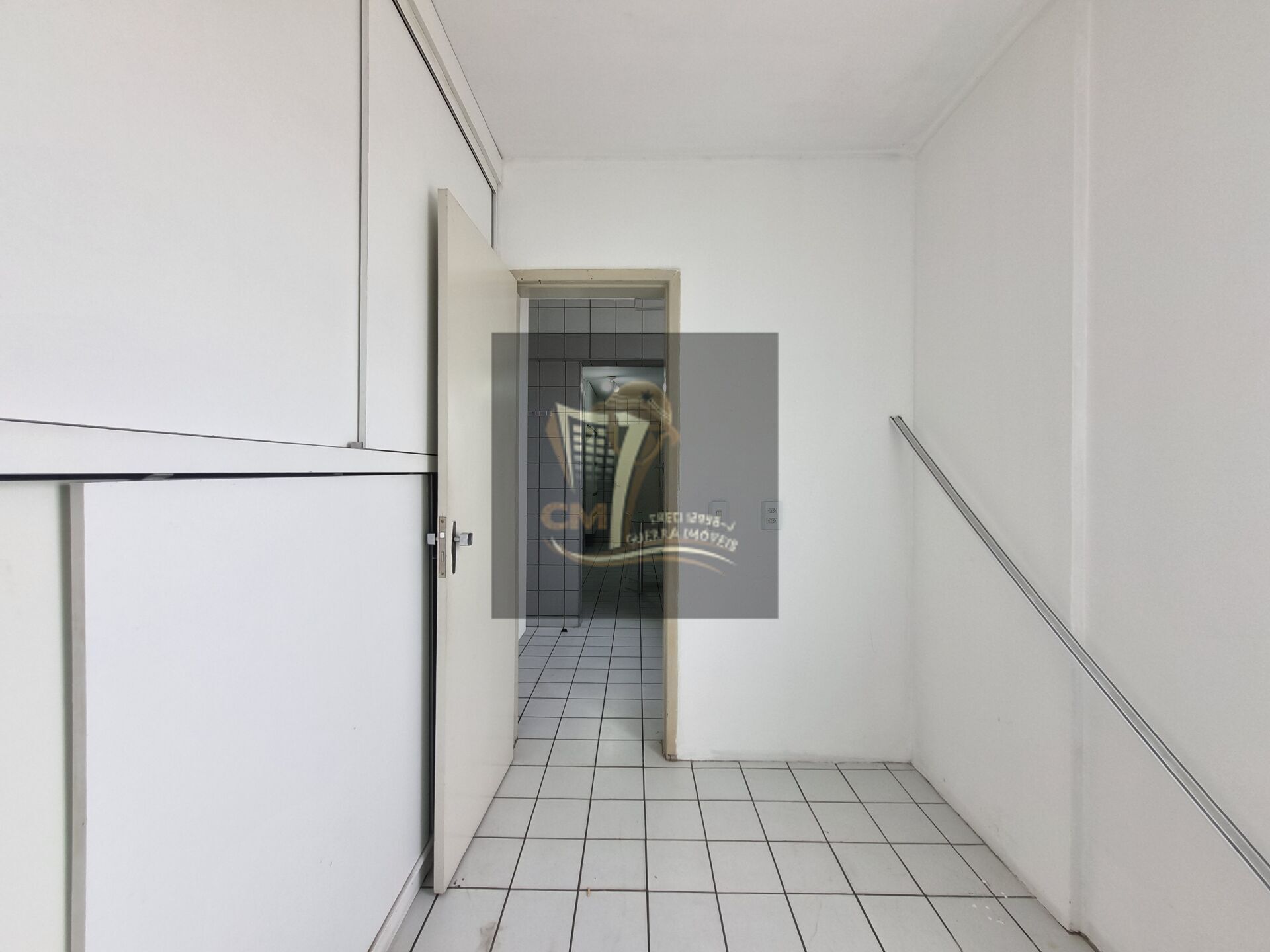 Apartamento à venda com 3 quartos, 140m² - Foto 11