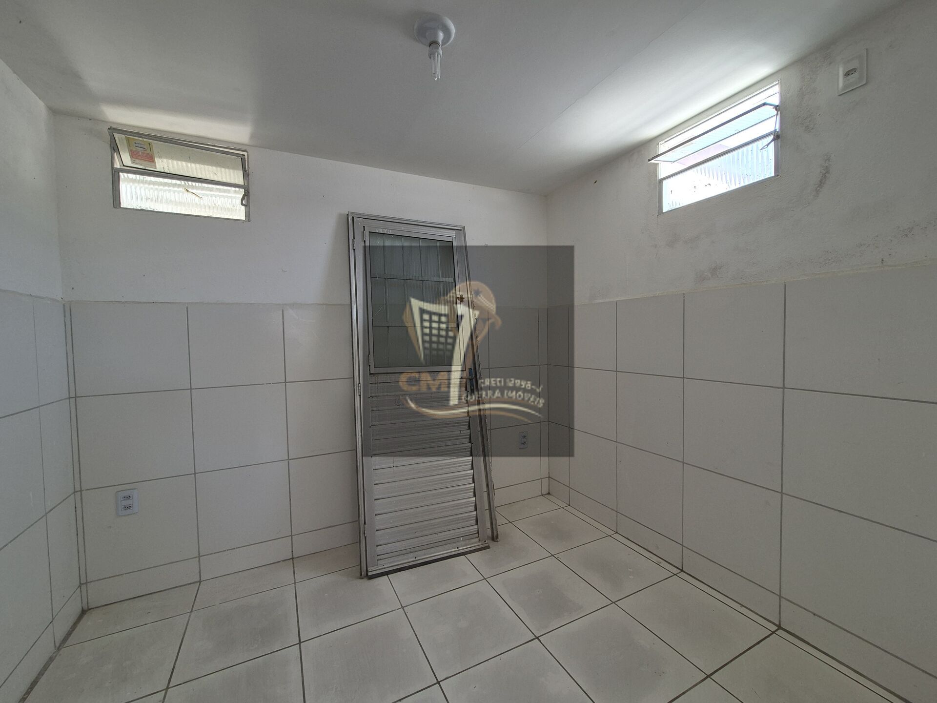 Casa à venda com 3 quartos, 90m² - Foto 19