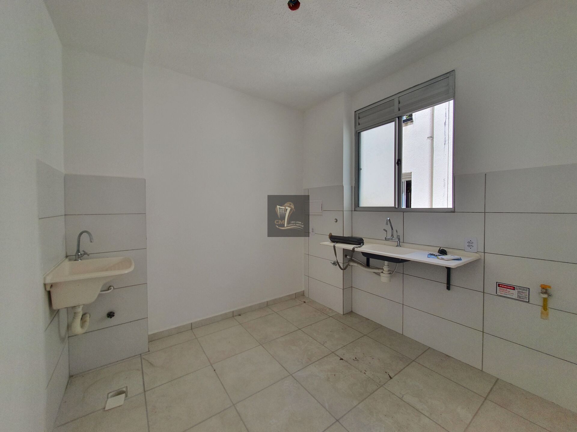 Apartamento à venda com 2 quartos, 45m² - Foto 3