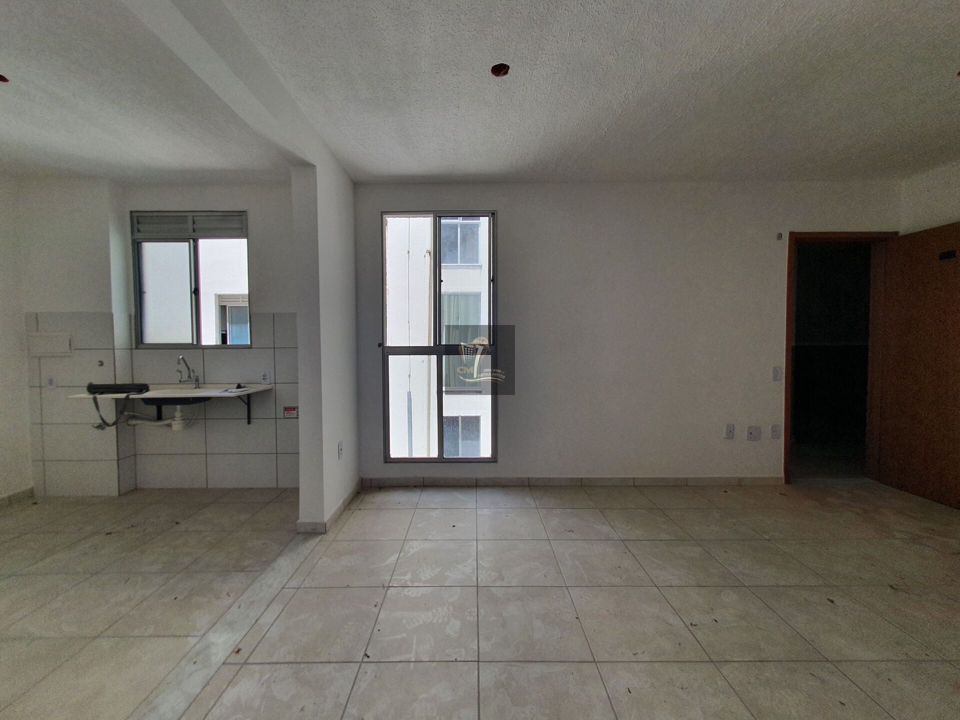 Apartamento à venda com 2 quartos, 45m² - Foto 2