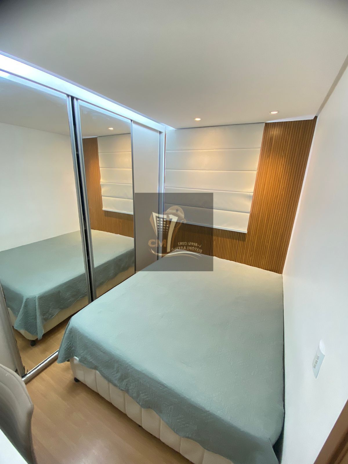 Apartamento à venda com 2 quartos, 45m² - Foto 2