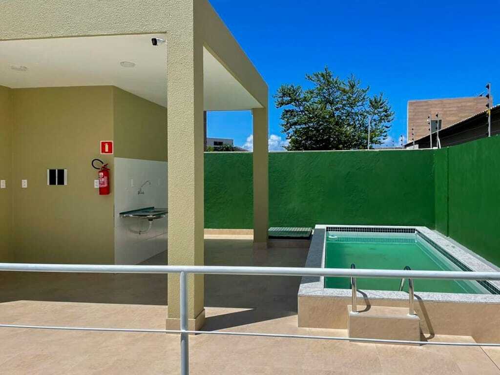 Apartamento - Buraquinho