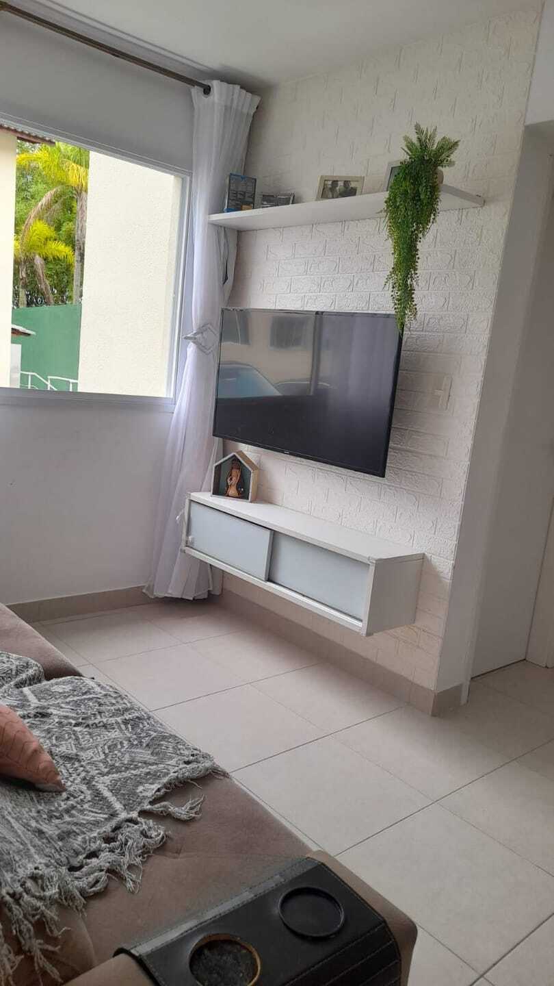 Apartamento - Buraquinho