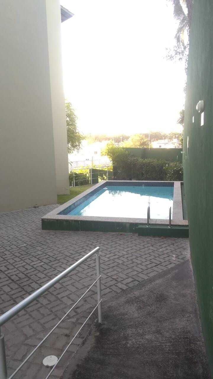 Apartamento - Buraquinho