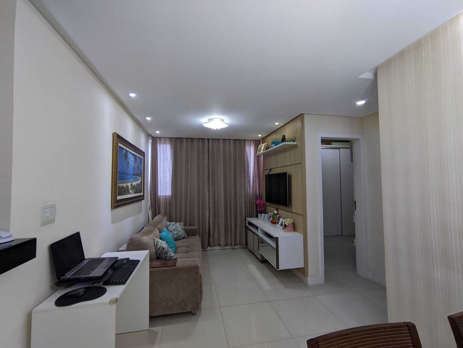 Apartamento - Buraquinho