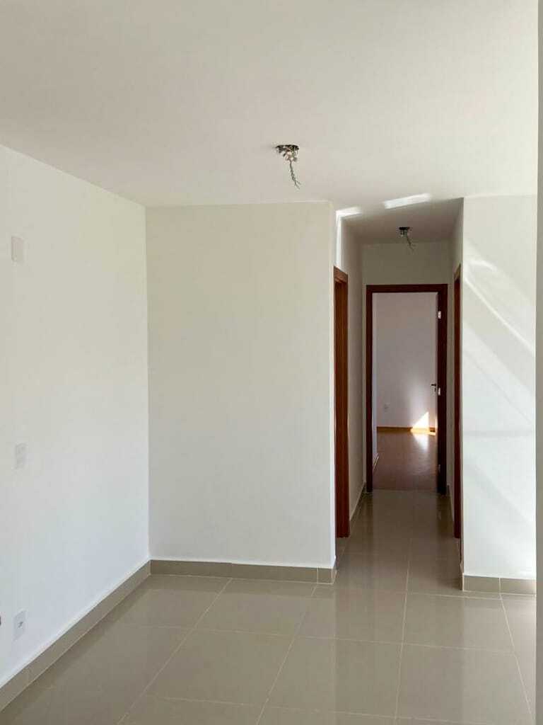 Apartamento - Buraquinho