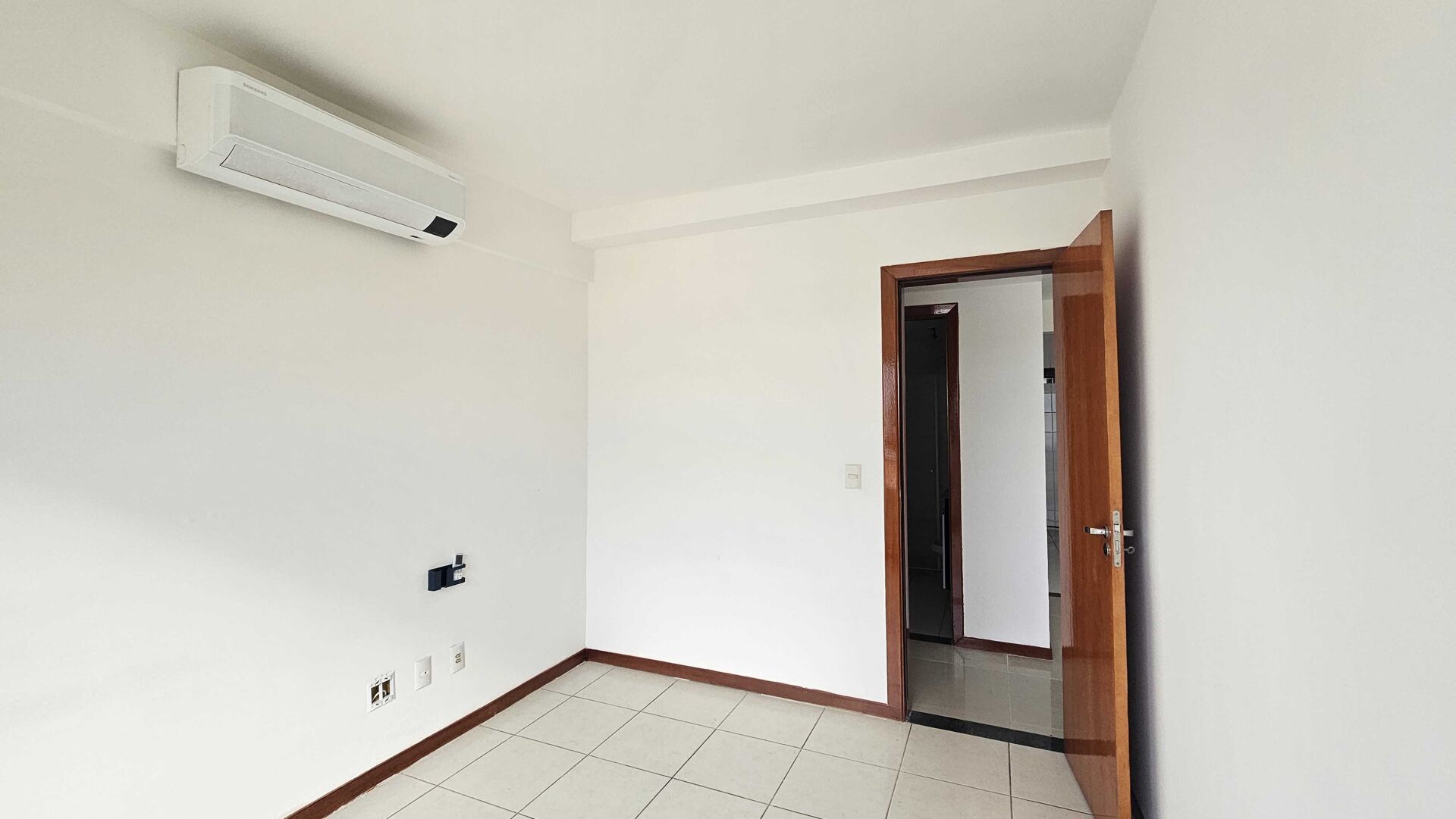 Apartamento - Pitangueiras