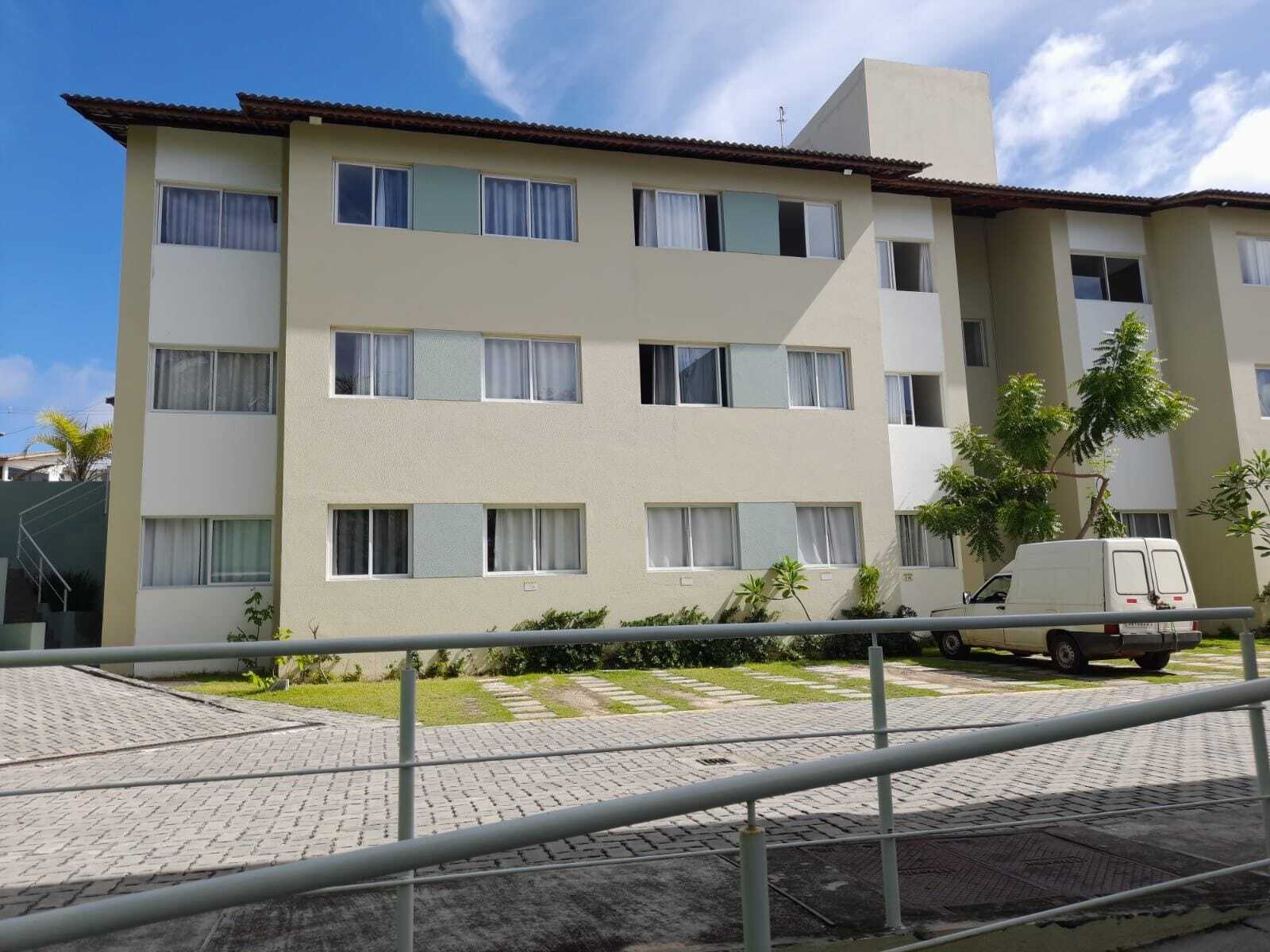 Apartamento - Buraquinho