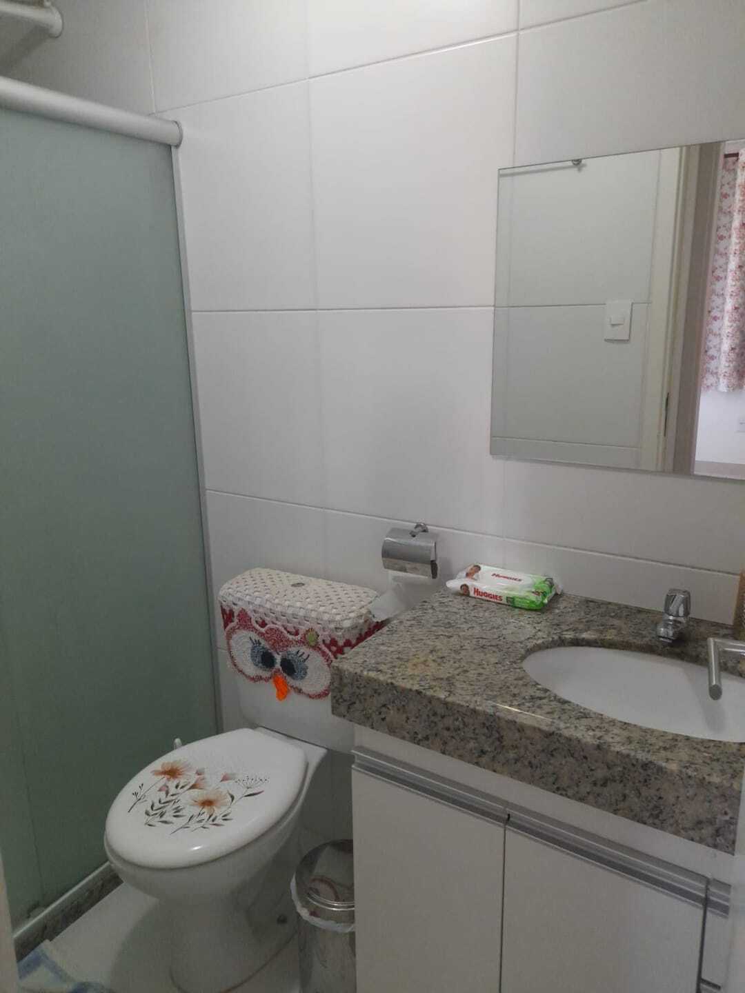 Apartamento - Buraquinho