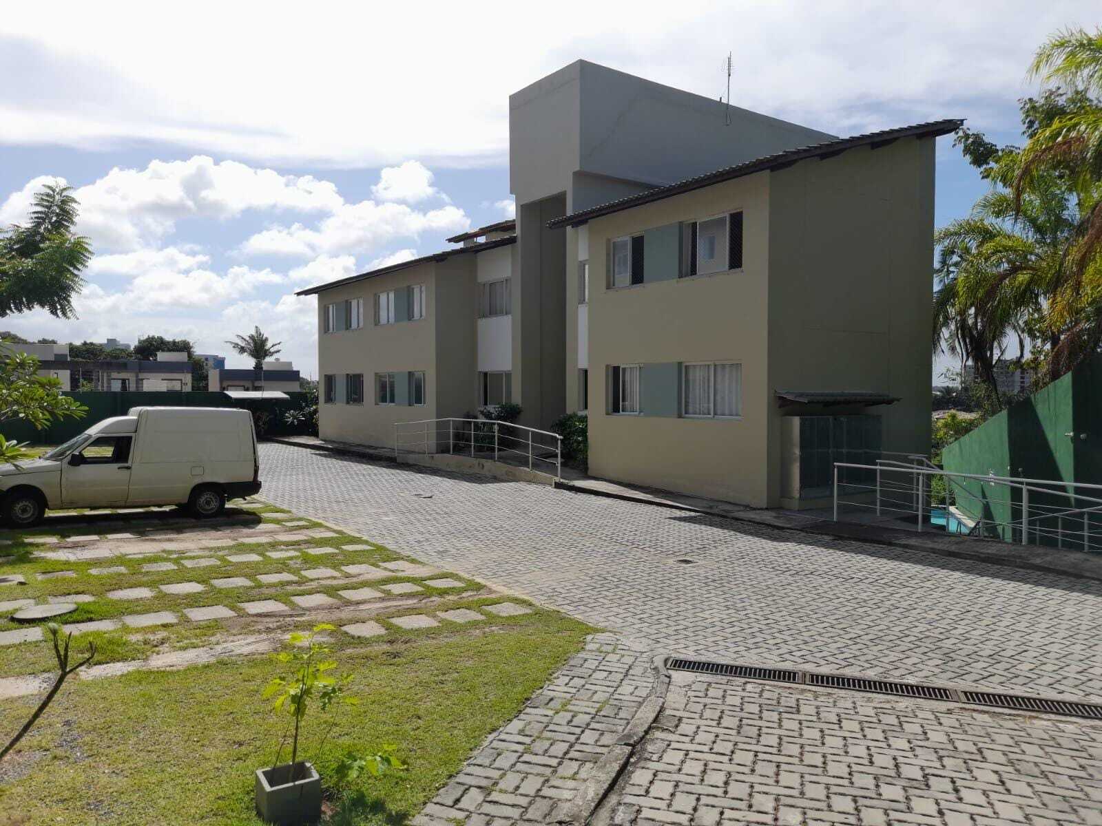 Apartamento - Buraquinho