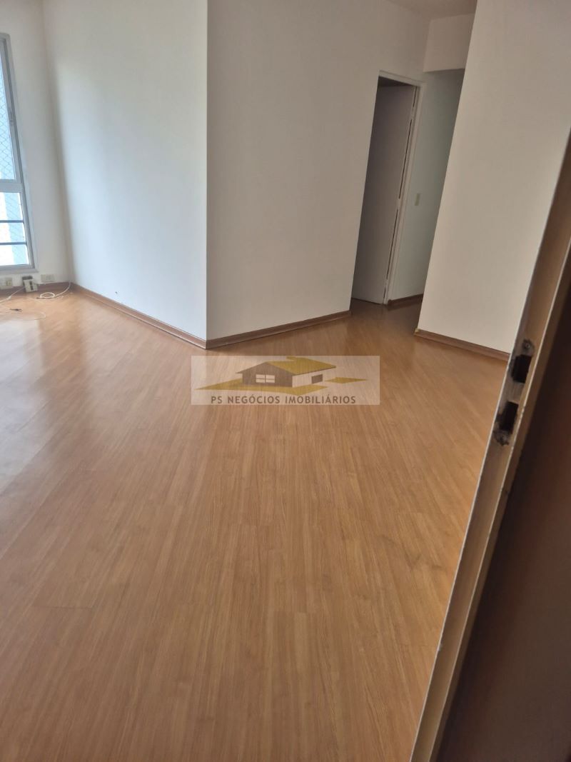 Apartamento para alugar com 3 quartos, 65m² - Foto 2