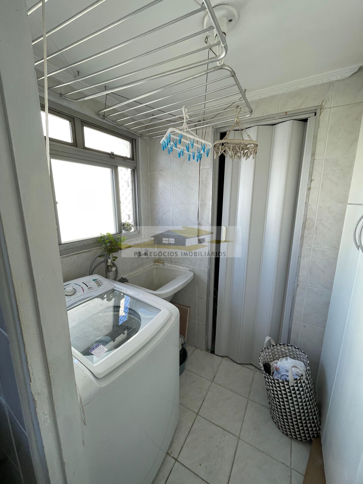 Apartamento à venda com 2 quartos, 57m² - Foto 25