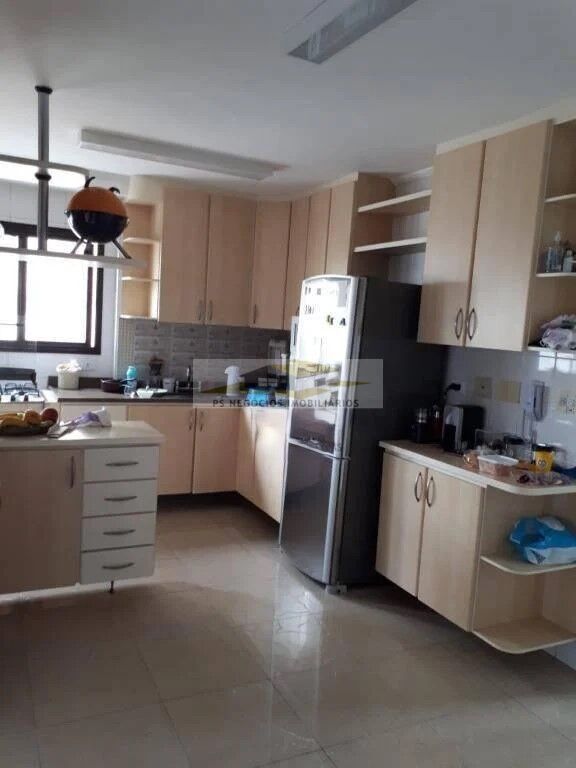 Apartamento à venda com 3 quartos, 137m² - Foto 8