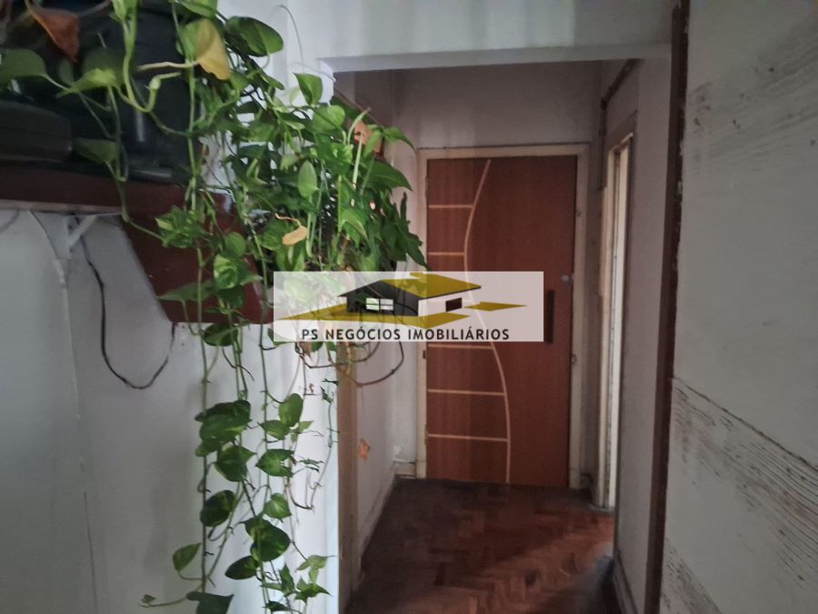 Apartamento à venda com 2 quartos, 100m² - Foto 1