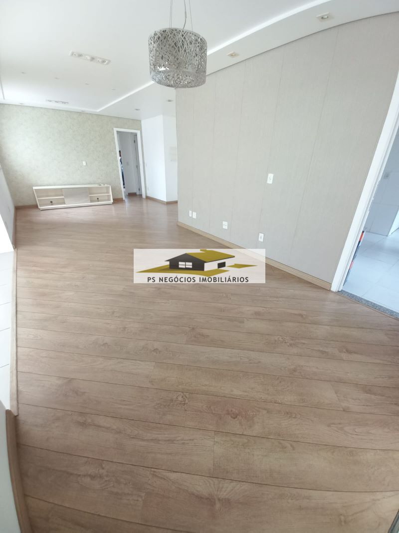 Apartamento à venda com 3 quartos, 127m² - Foto 1