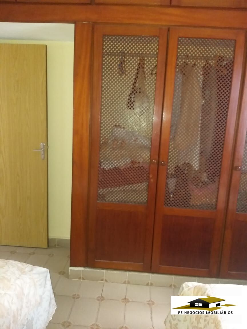 Casa à venda com 3 quartos, 200m² - Foto 13