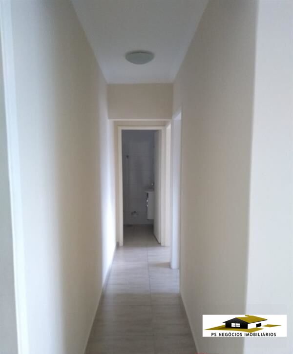 Apartamento à venda com 2 quartos, 70m² - Foto 2