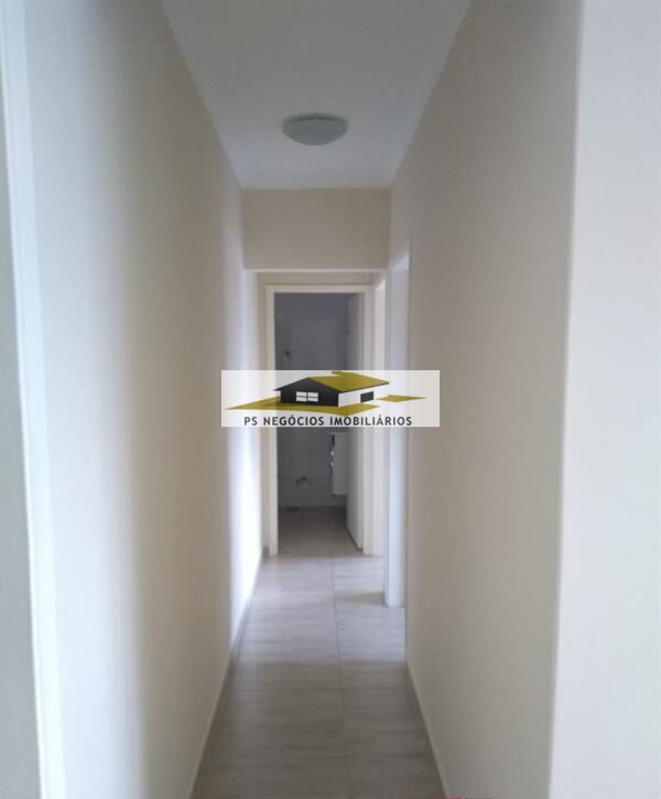 Apartamento à venda com 2 quartos, 70m² - Foto 2