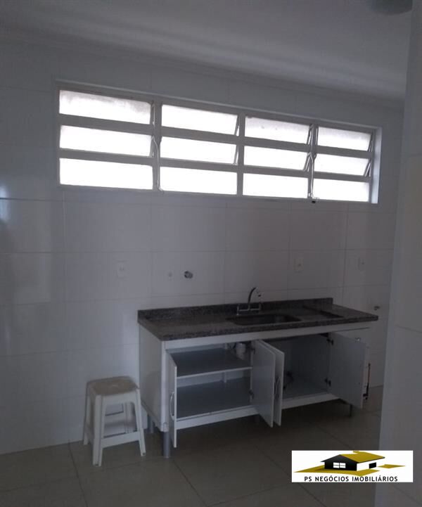 Apartamento à venda com 2 quartos, 70m² - Foto 3