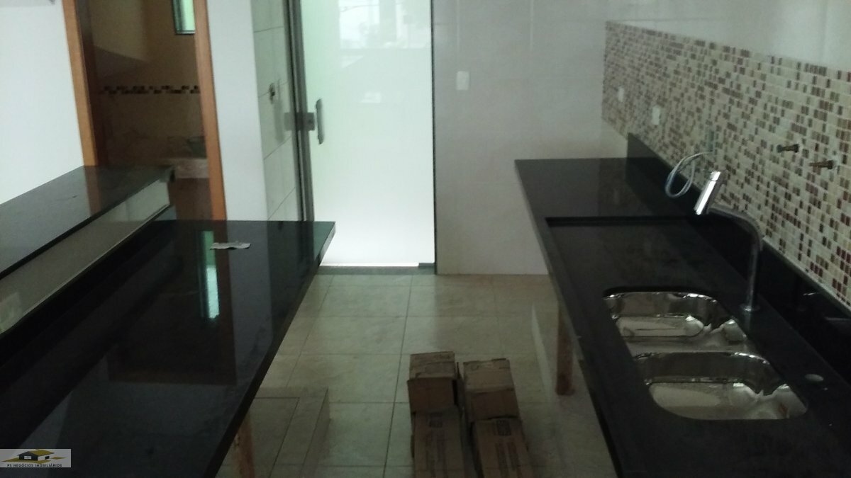 Sobrado à venda com 3 quartos, 170m² - Foto 14