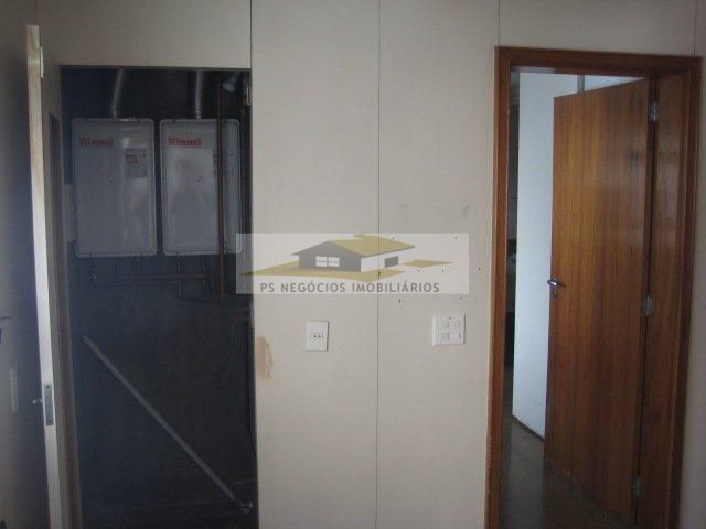 Apartamento para alugar com 4 quartos, 468m² - Foto 15