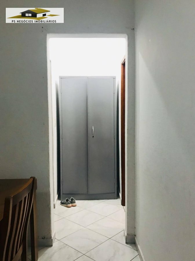 Apartamento à venda com 2 quartos, 75m² - Foto 4