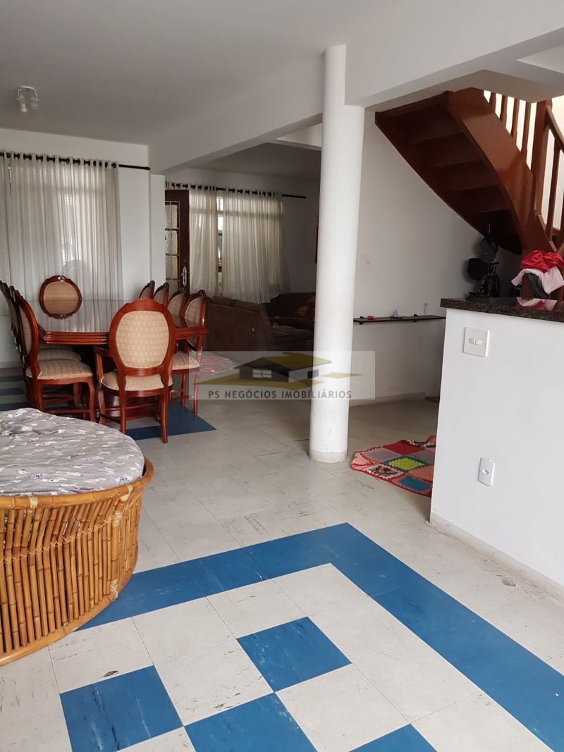 Sobrado à venda com 2 quartos, 180m² - Foto 3