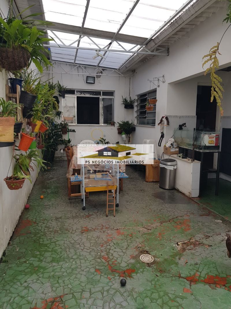 Sobrado à venda com 2 quartos, 180m² - Foto 13